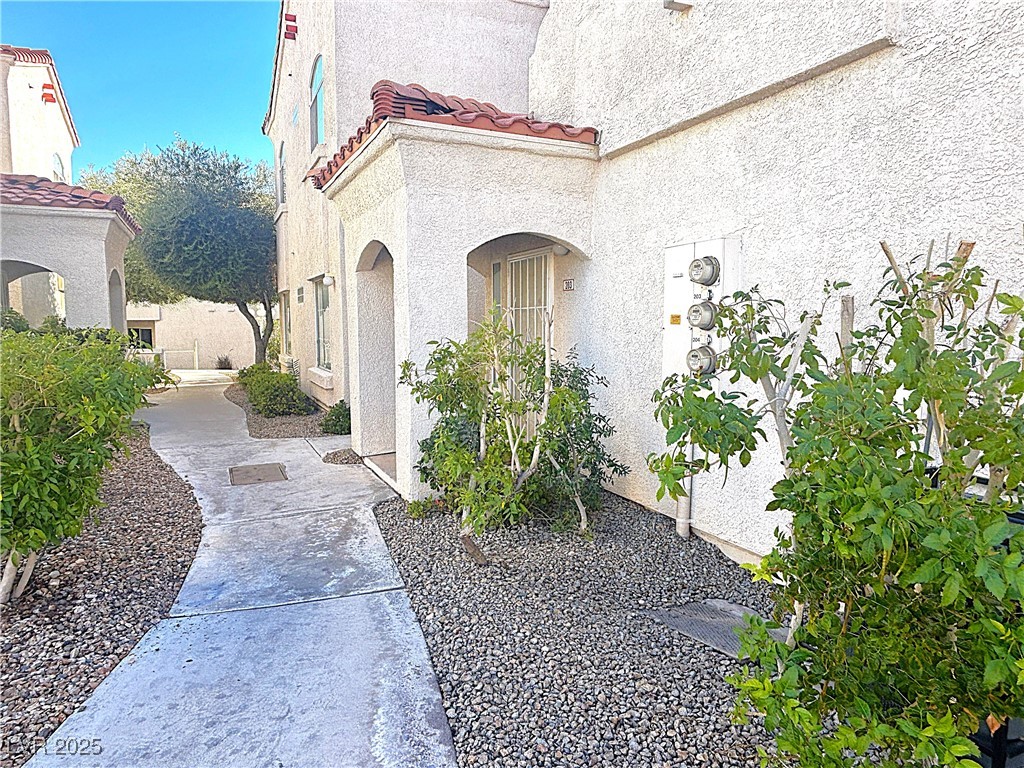 1620 Davilla Street 203