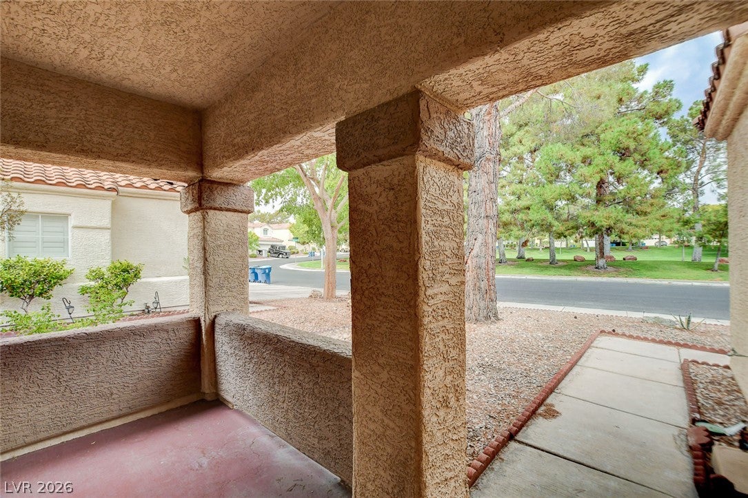 1612 Country Hollow Drive