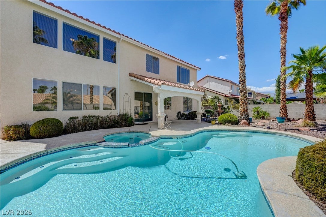 6118 Rising Circle
