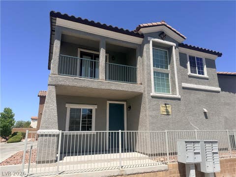 Townhouse For Rent - 9852 Twilight Walk Avenue<br/> Las Vegas, NV 89149