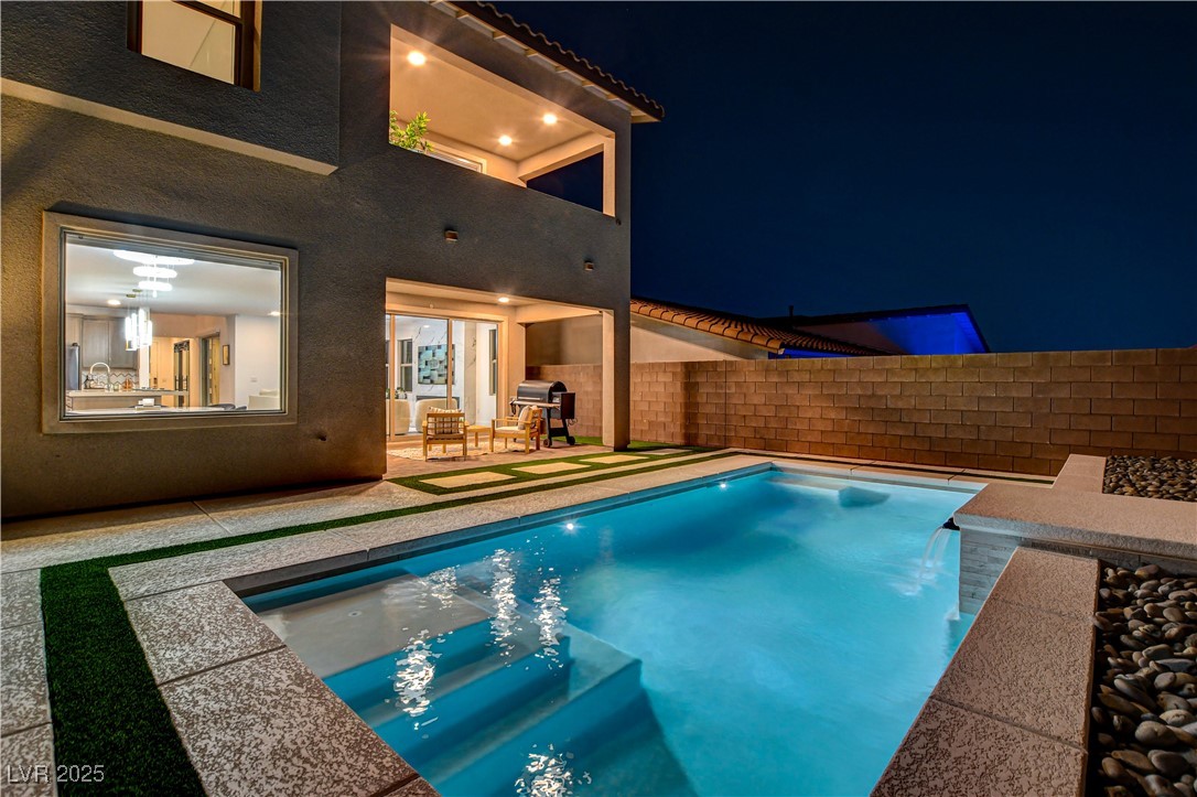 Properties 3 12039 Rockview Point Street