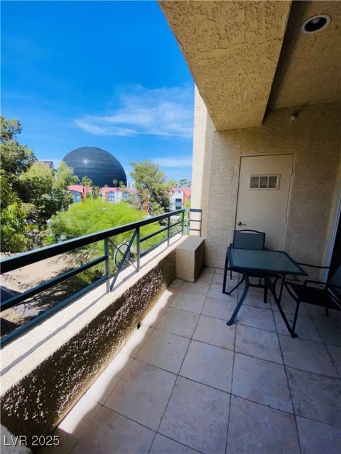 Photo of 230 E FLAMINGO Road #316, Las Vegas, NV 89169 (MLS # 2684341)