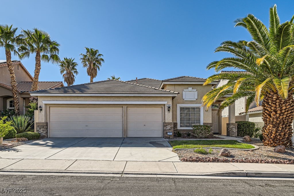 285 Canyon Spirit Drive, Henderson, Nevada image 1