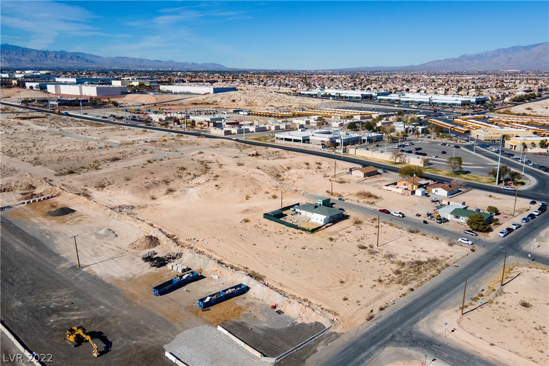 Piper Ave, North Las Vegas, Nevada image 7