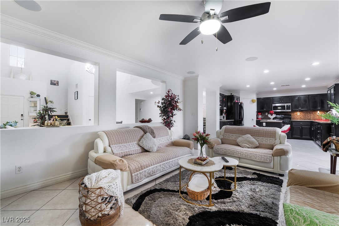 10143 Canyon Hills Avenue, Las Vegas, Nevada image 17