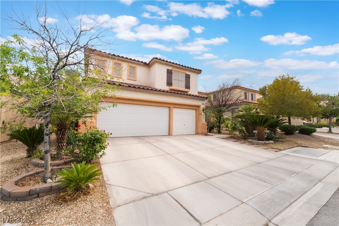10143 Canyon Hills Avenue