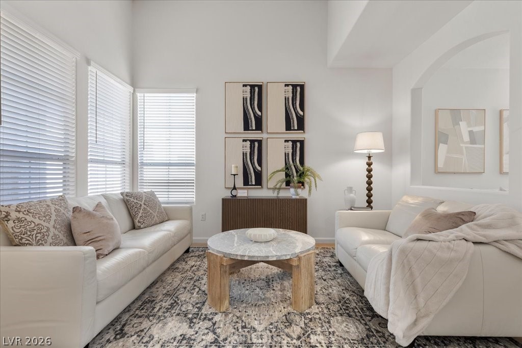 10653 Oak Apple Avenue