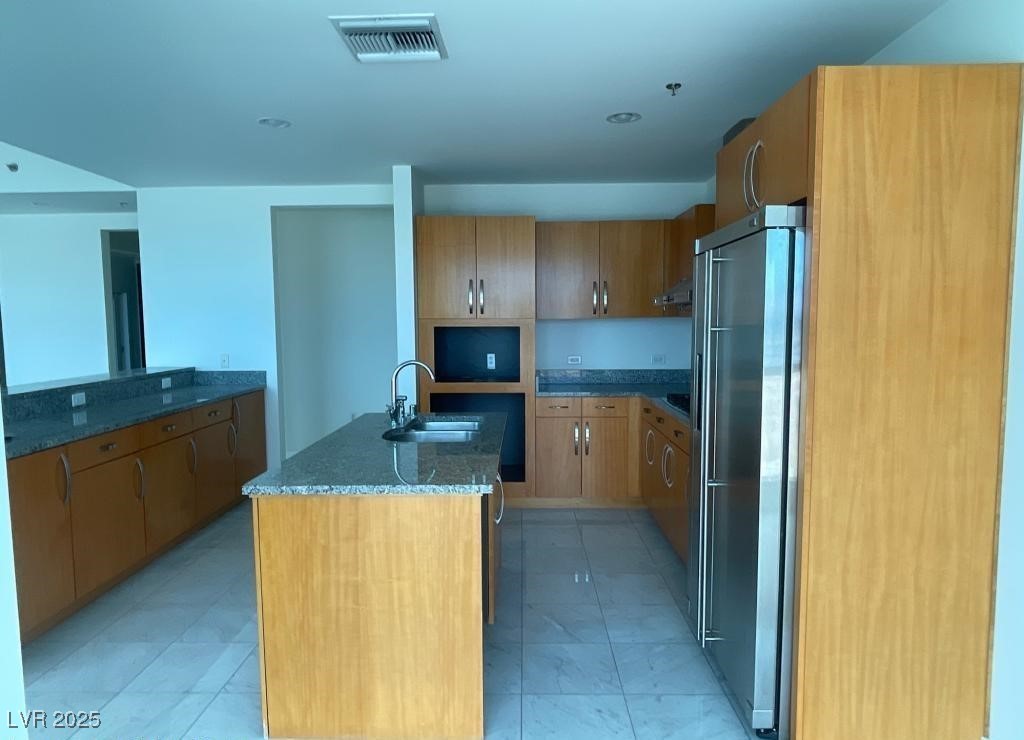 4575 Dean Martin Drive 3206