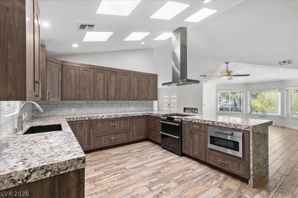 7650 Cowboy Trail