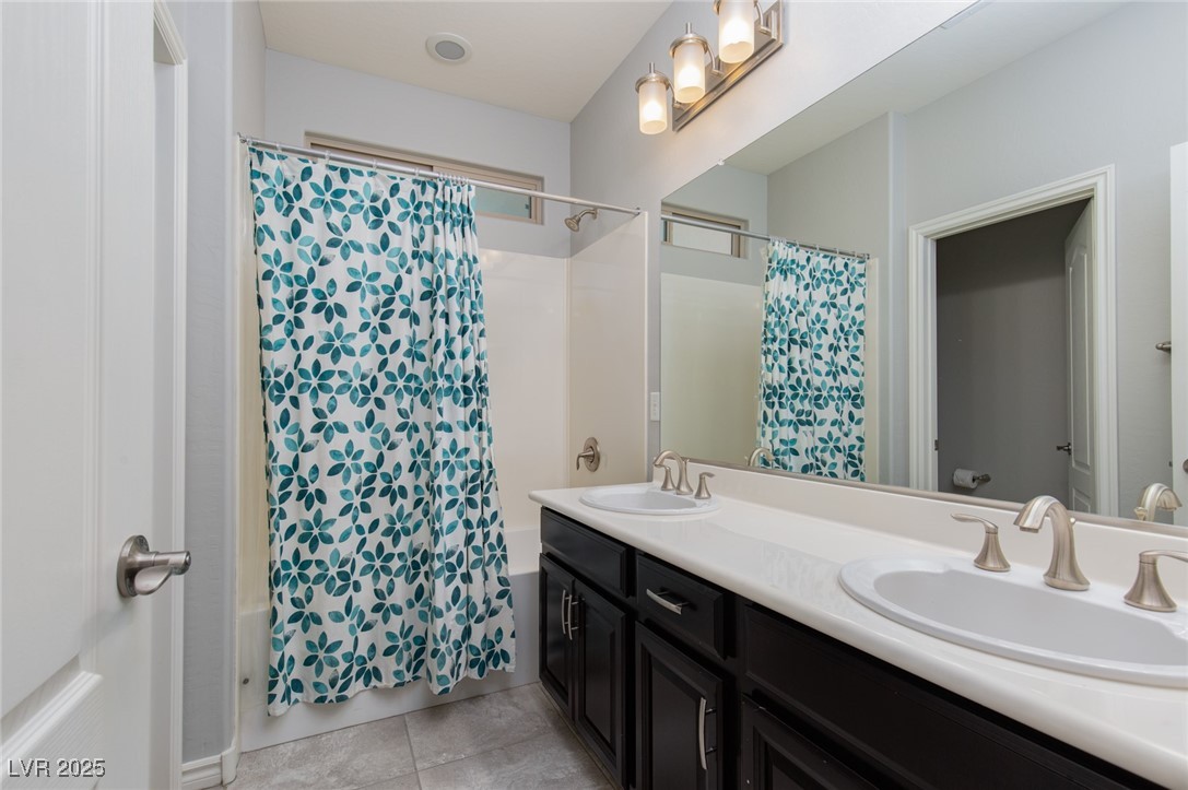 1015 Solana Crest Street, Henderson, Nevada image 14