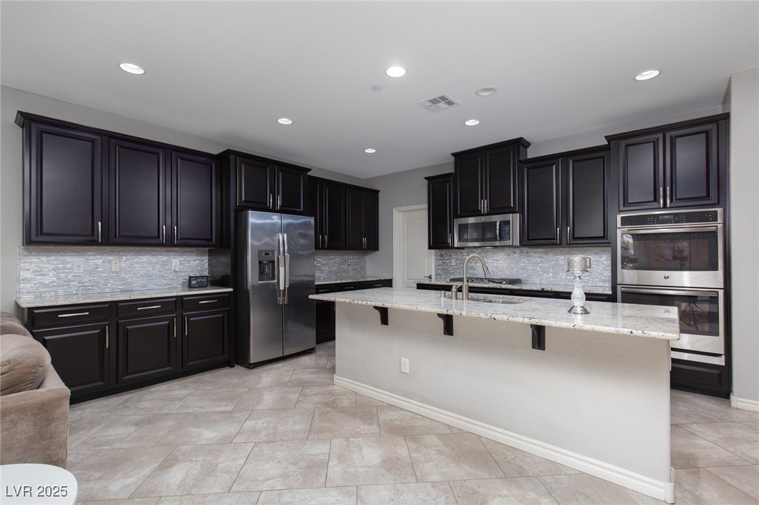 1015 Solana Crest Street, Henderson, Nevada image 8