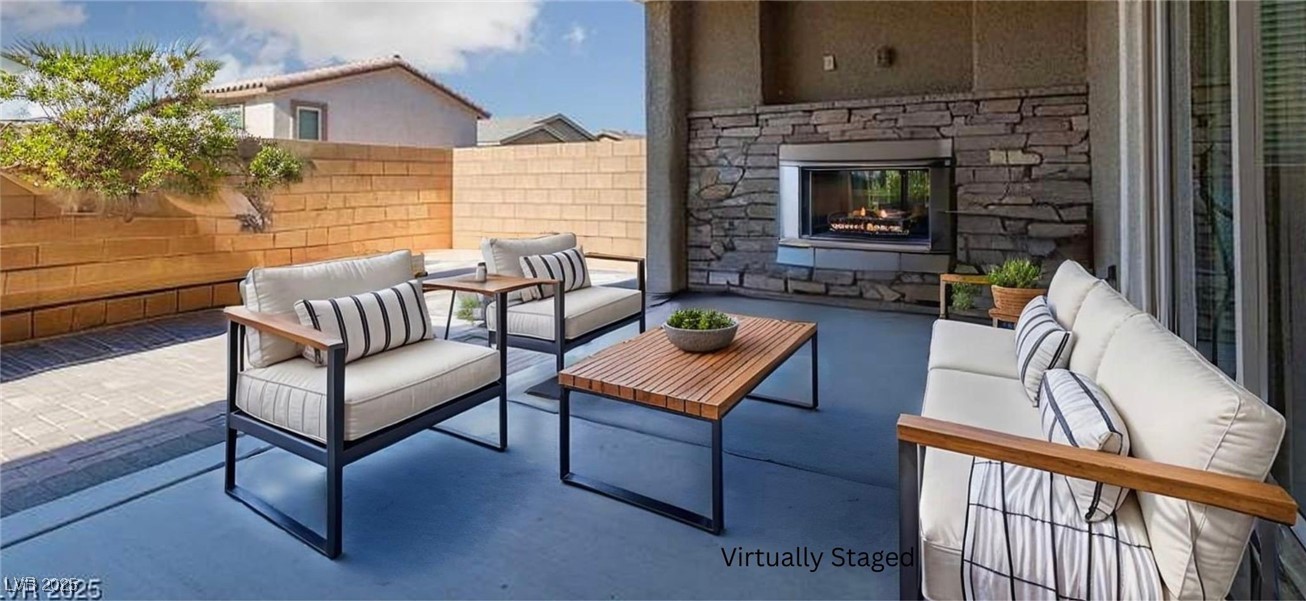 1015 Solana Crest Street, Henderson, Nevada image 17