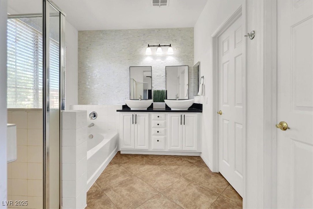 Las Vegas, Nevada 89138, United States, 4 Bedrooms Bedrooms, ,3 BathroomsBathrooms,Residential,Active,149967