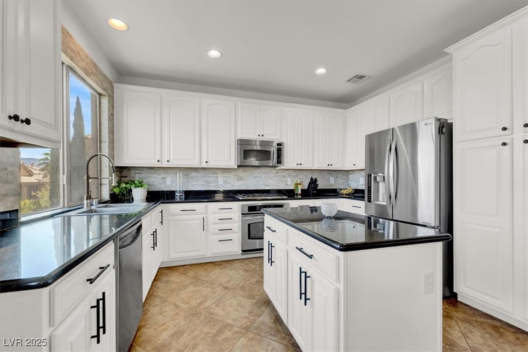 Las Vegas, Nevada 89138, United States, 4 Bedrooms Bedrooms, ,3 BathroomsBathrooms,Residential,Active,149967