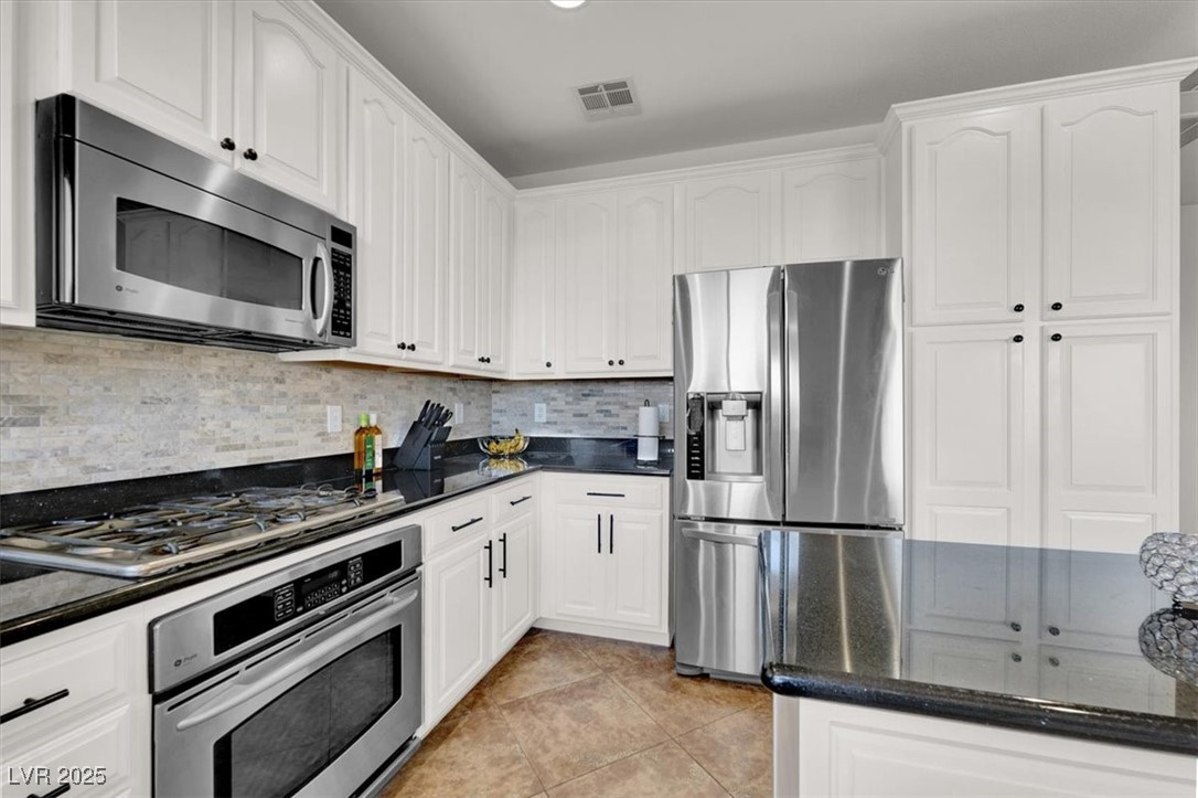 Las Vegas, Nevada 89138, United States, 4 Bedrooms Bedrooms, ,3 BathroomsBathrooms,Residential,Active,149967