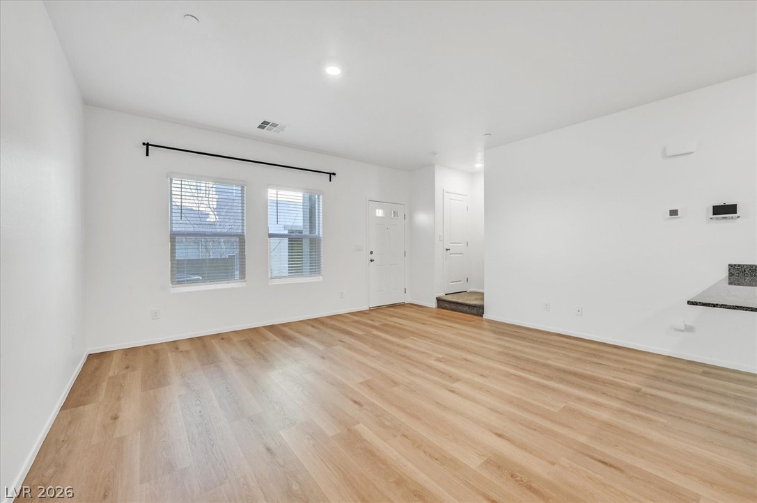 7484 Mountain Ledge Street