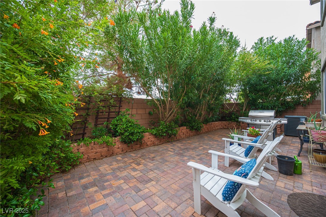 8614 Tara Hill Avenue