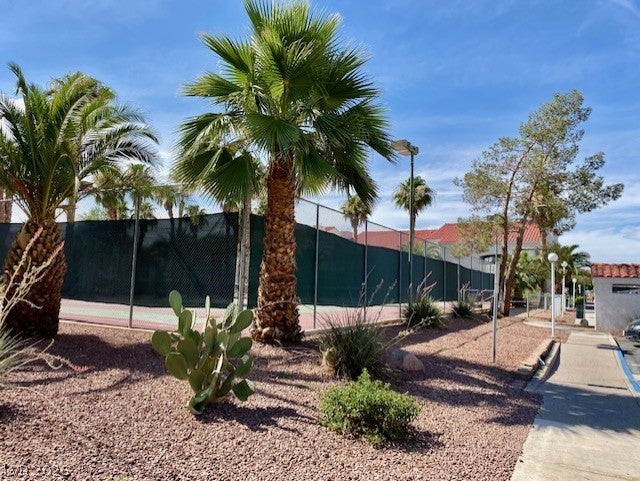 2725 S Nellis Boulevard 1158