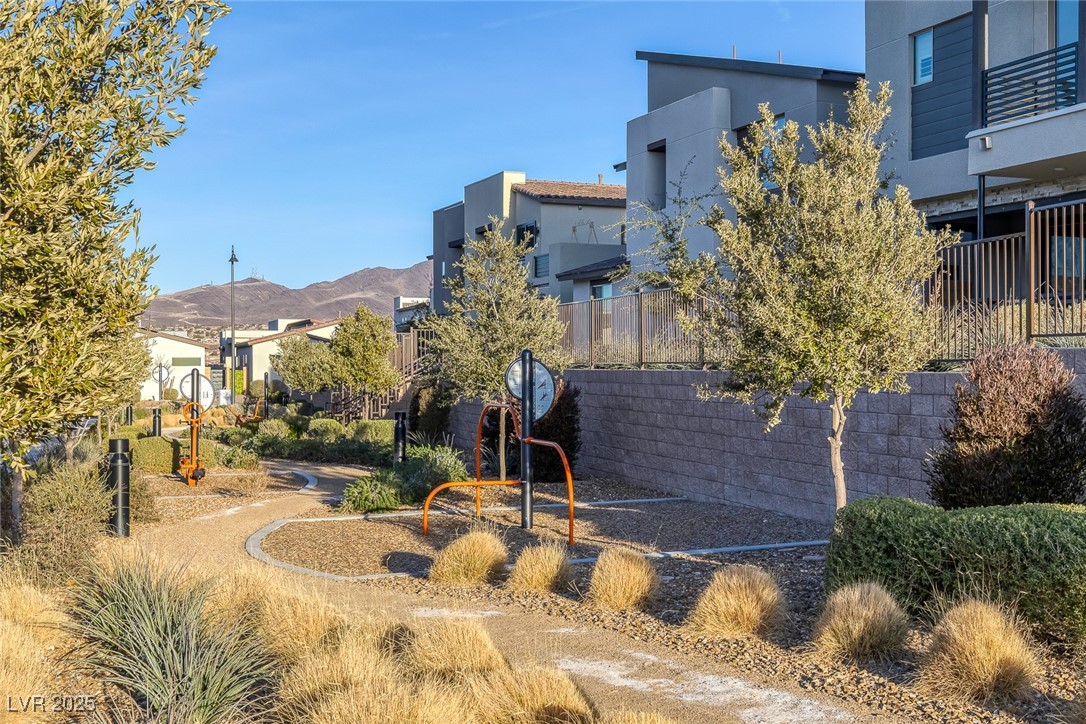 3206 Fountaintree Avenue, Henderson, Nevada image 38