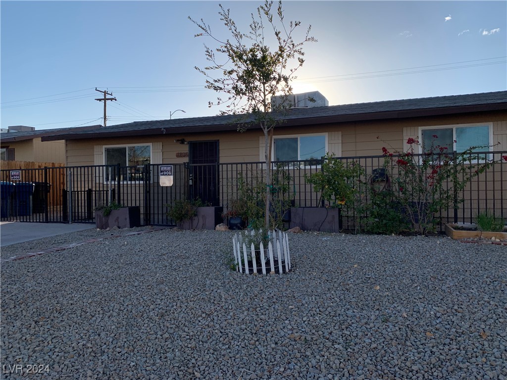 Photo 1 of 25 — 1208 Toledo Street, Henderson, NV 89015
