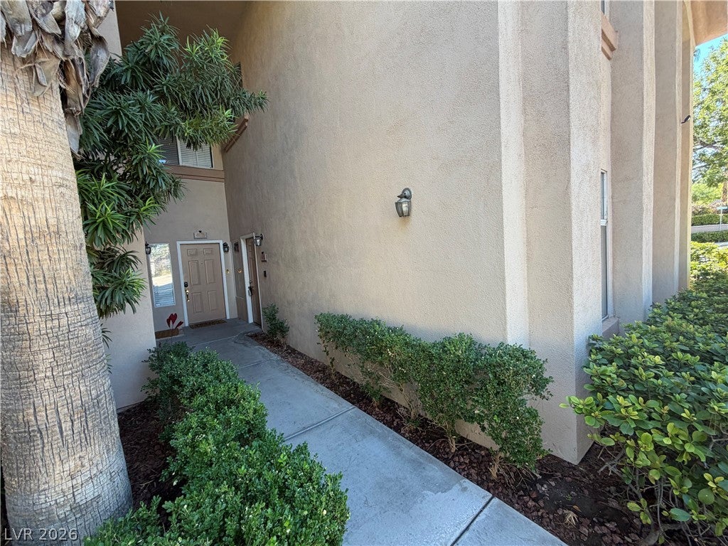 2050 W Warm Springs Road 4011