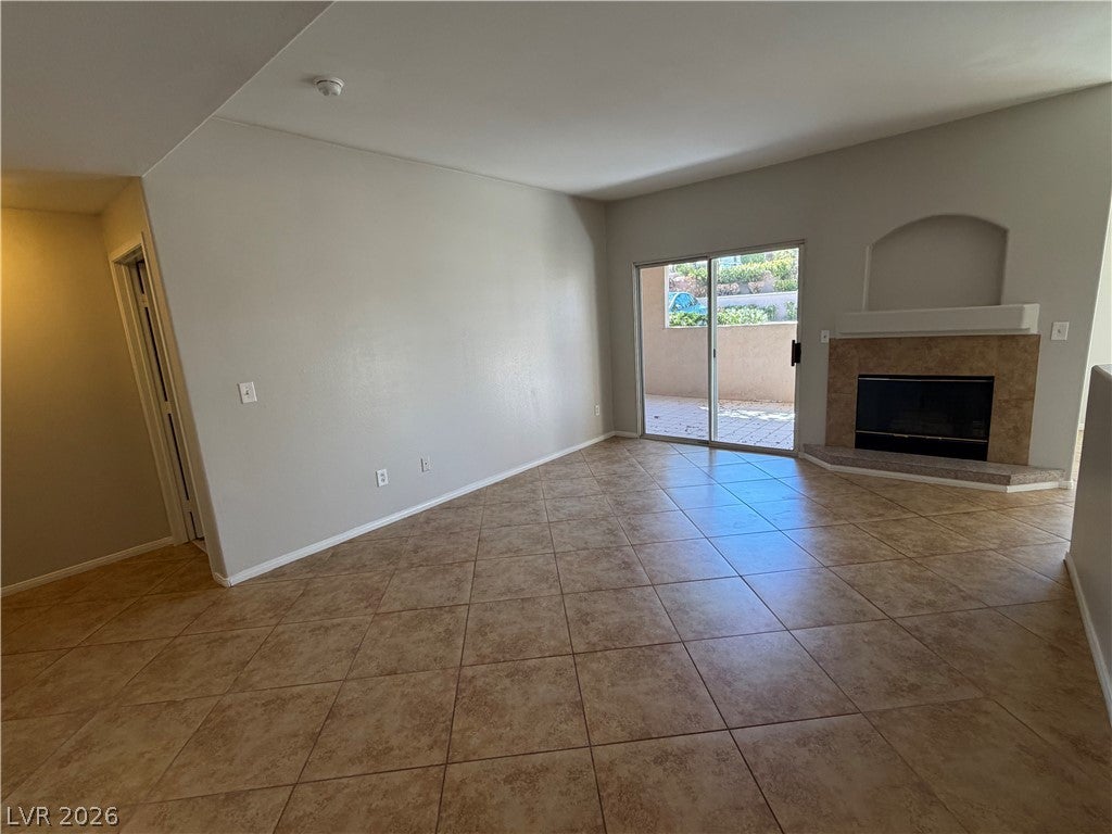 2050 W Warm Springs Road 4011