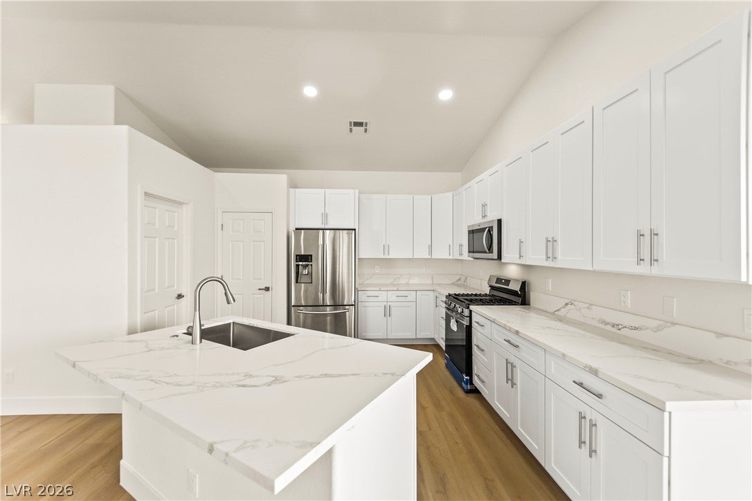 4330 Cobblehill Way