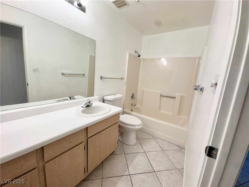 2064 Mesquite Lane #102, Laughlin, Nevada image 12