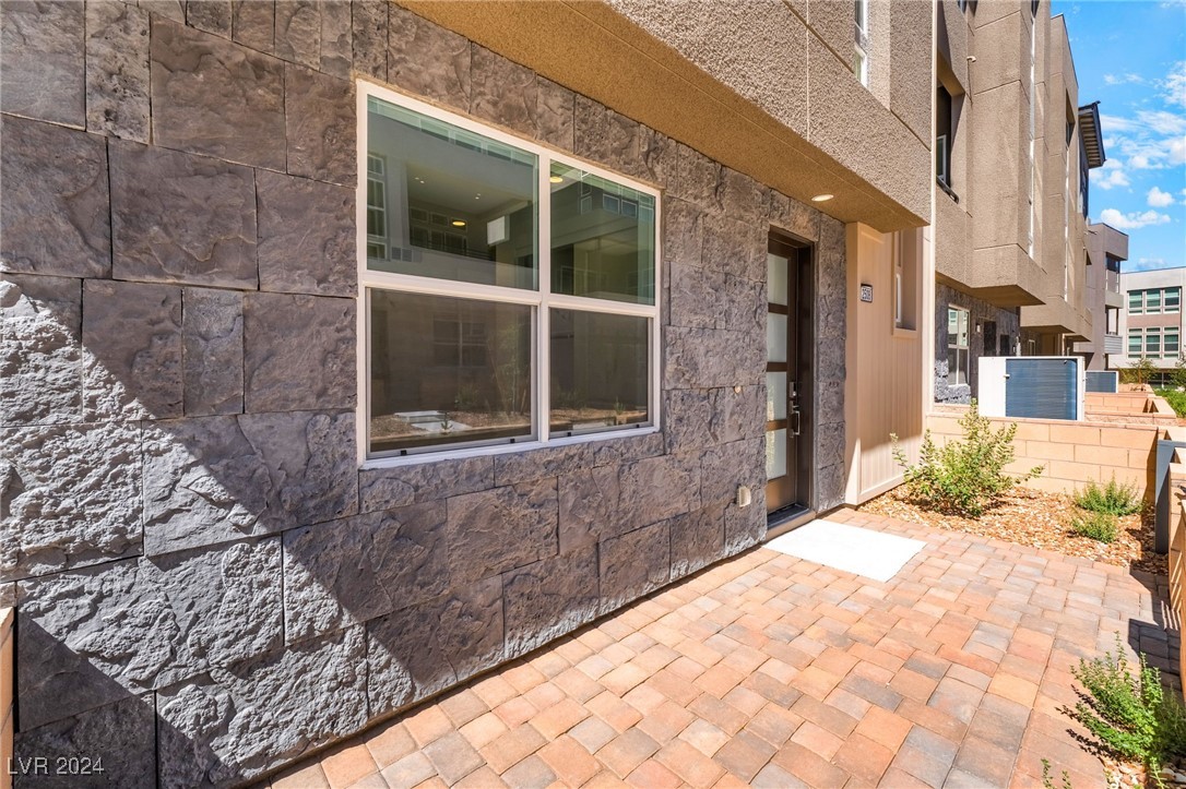 2508 Silent View Avenue