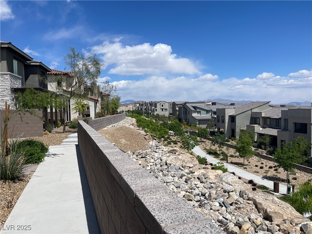 Properties 2 492 Pear Lake Street