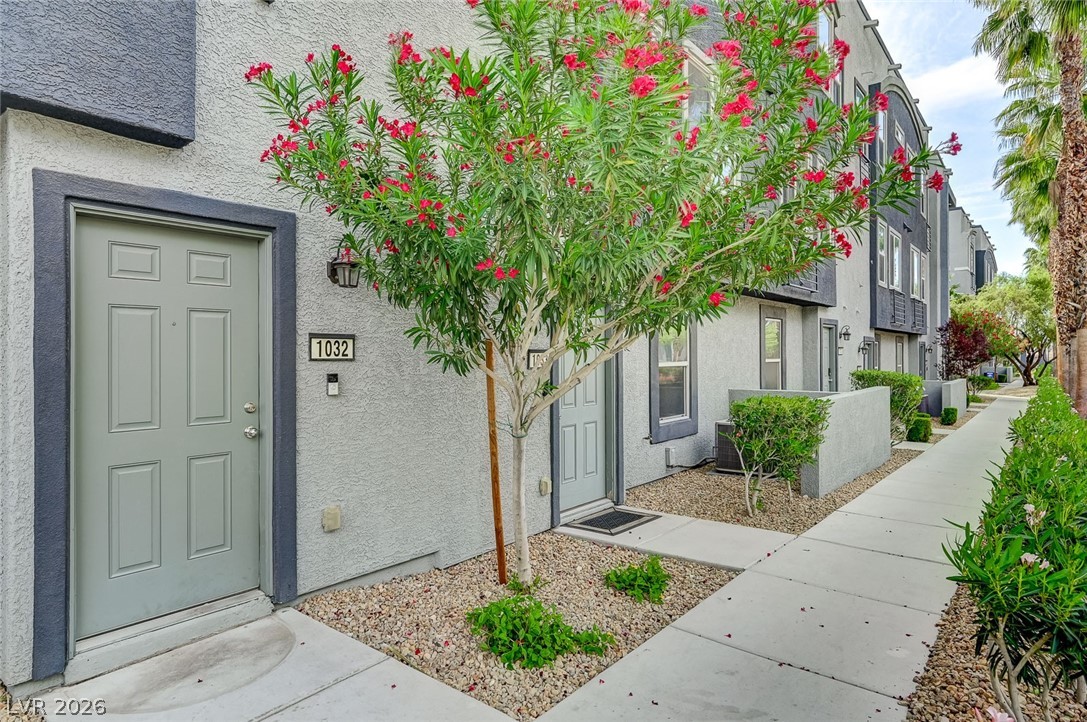 9050 W Tropicana Avenue 1032