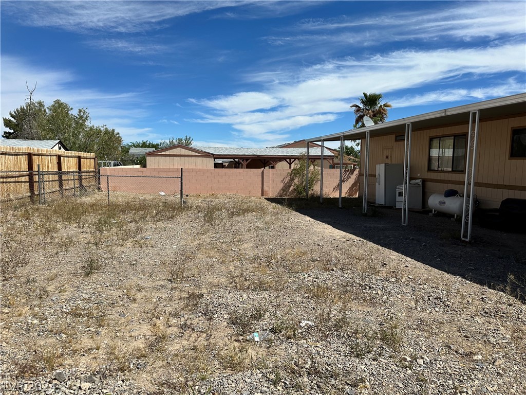 Photo 3 of 15 of 743 Stephanie Street mobile home