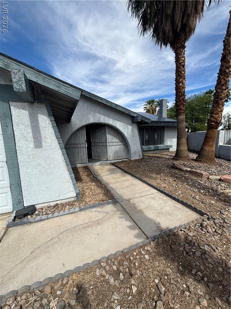1664 Caliente Court