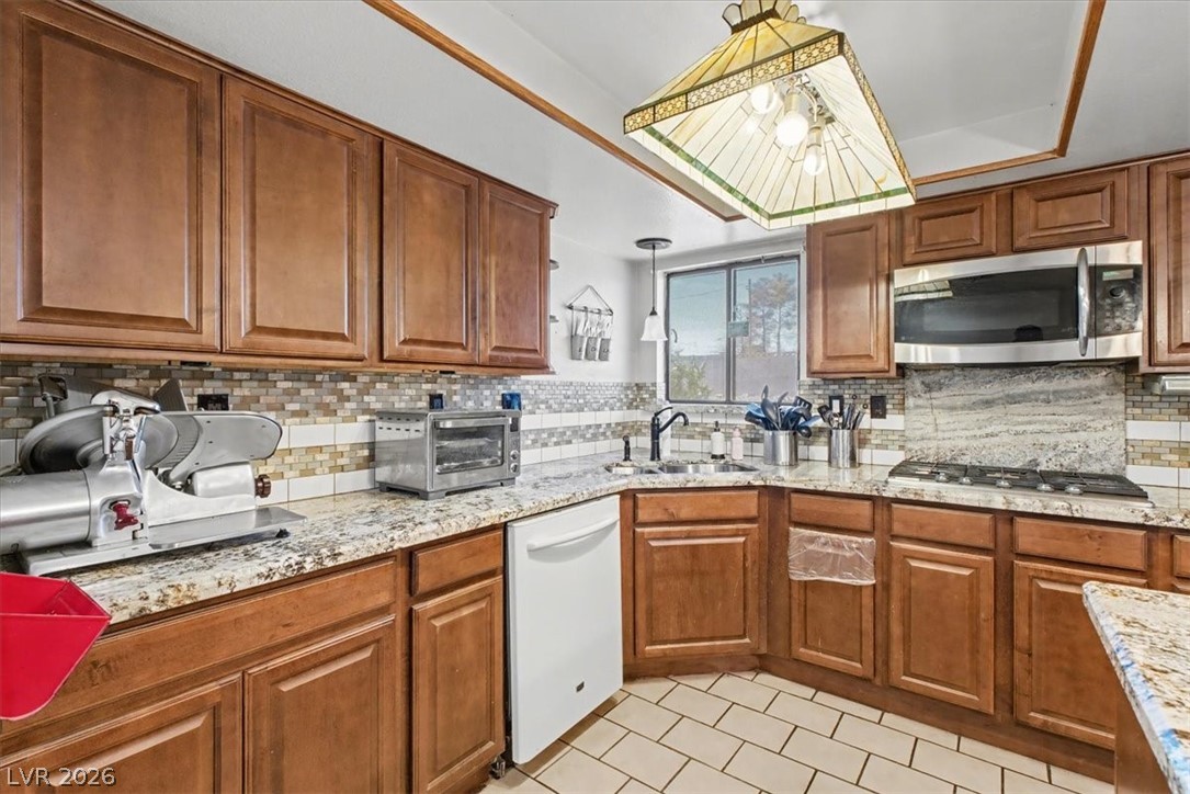 5716 Roseridge Avenue