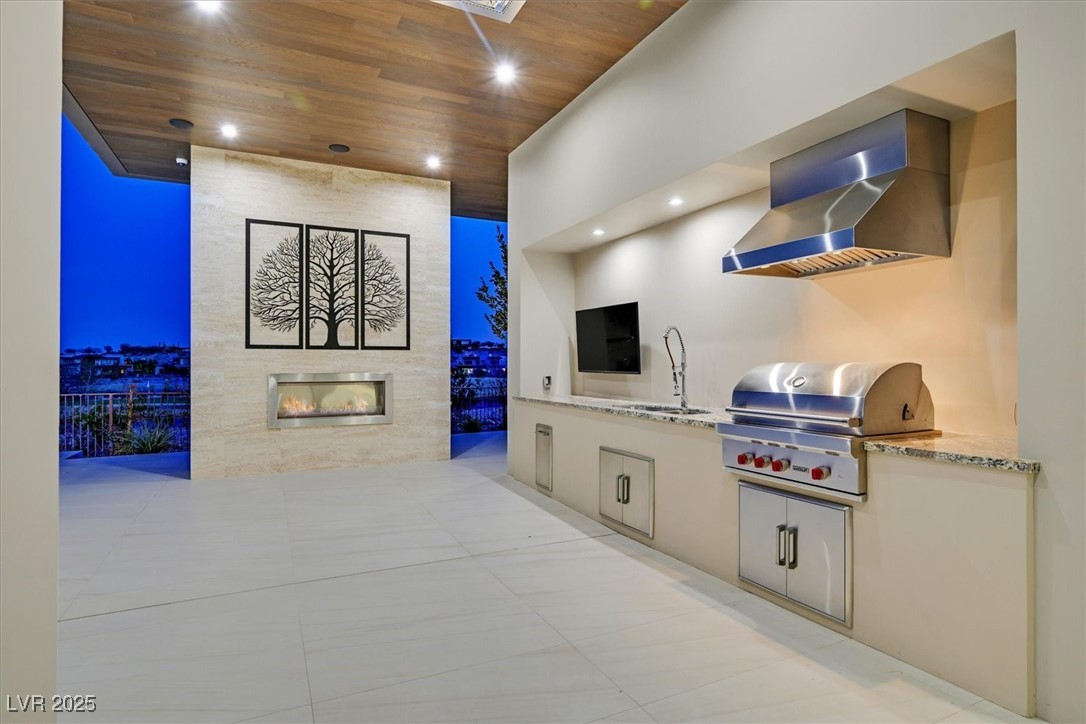 Las Vegas, Nevada 89135, United States, 4 Bedrooms Bedrooms, ,4 BathroomsBathrooms,Residential,Active,93862