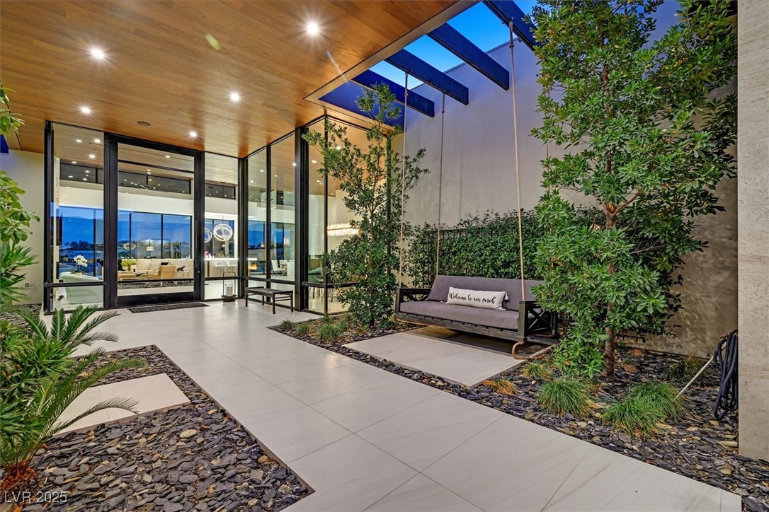 49 Crested Cloud Way