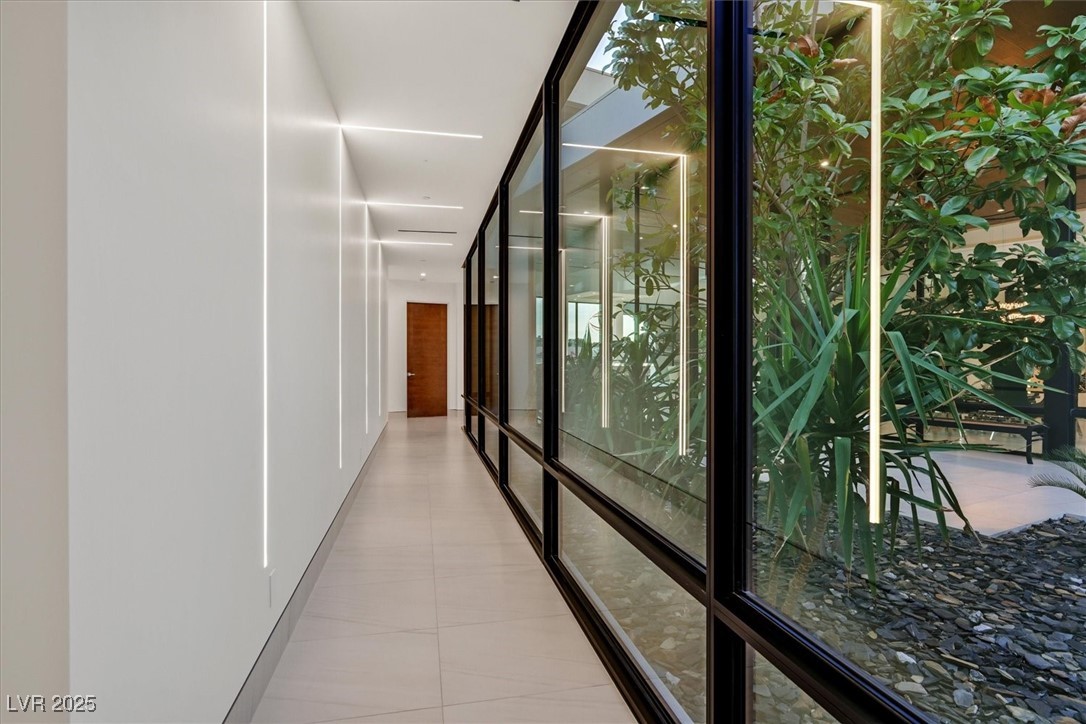 Las Vegas, Nevada 89135, United States, 4 Bedrooms Bedrooms, ,4 BathroomsBathrooms,Residential,Active,93862