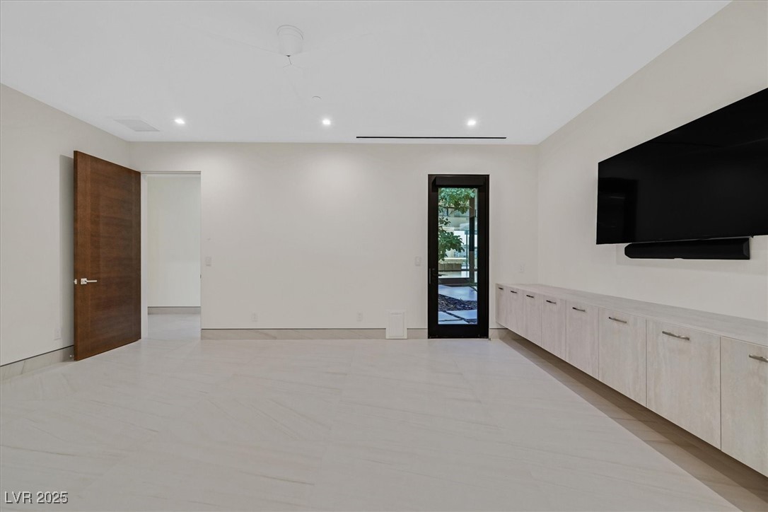 Las Vegas, Nevada 89135, United States, 4 Bedrooms Bedrooms, ,4 BathroomsBathrooms,Residential,Active,93862