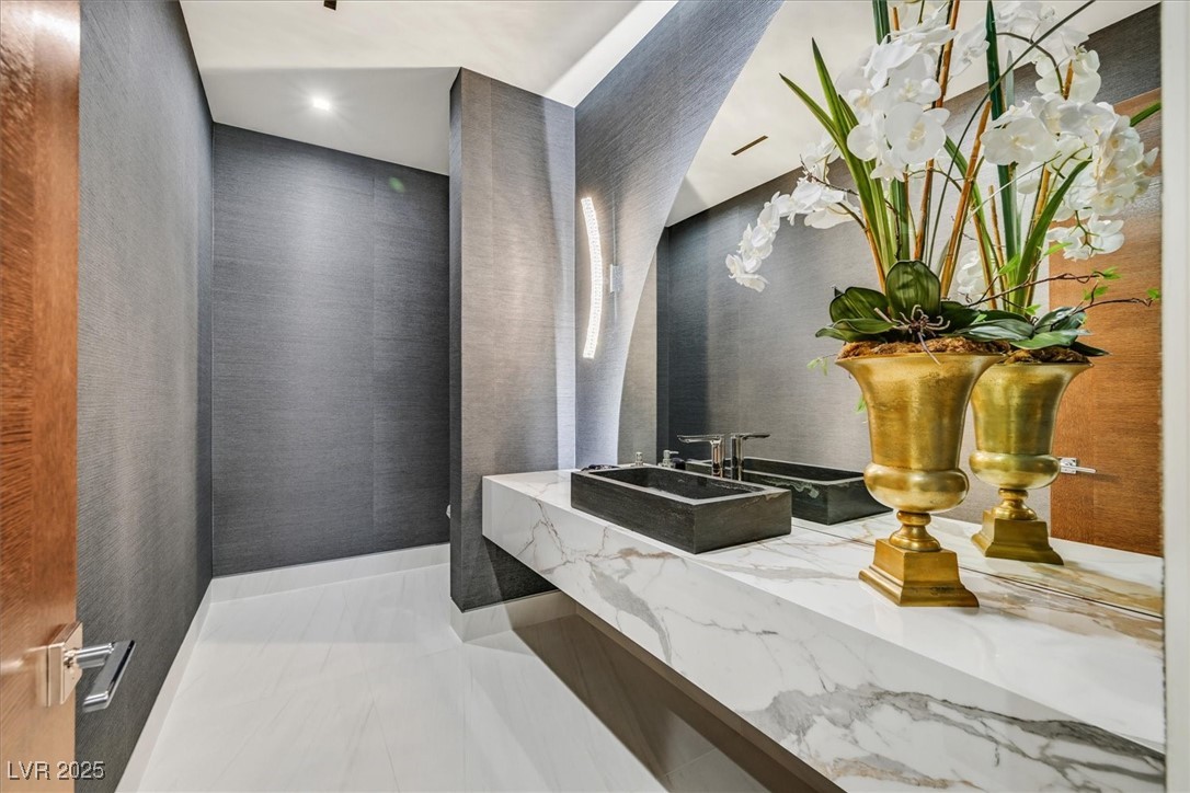 Las Vegas, Nevada 89135, United States, 4 Bedrooms Bedrooms, ,4 BathroomsBathrooms,Residential,Active,93862