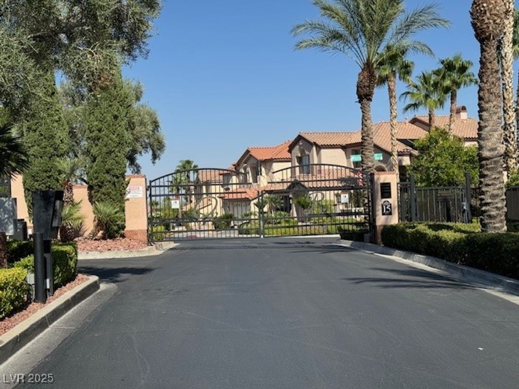 Photo of 1024 Eaglewood Drive, Las Vegas, NV 89144 (MLS # 2723572)