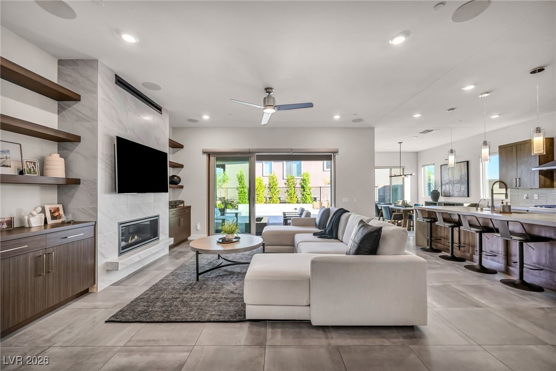 218 Springbough Lane