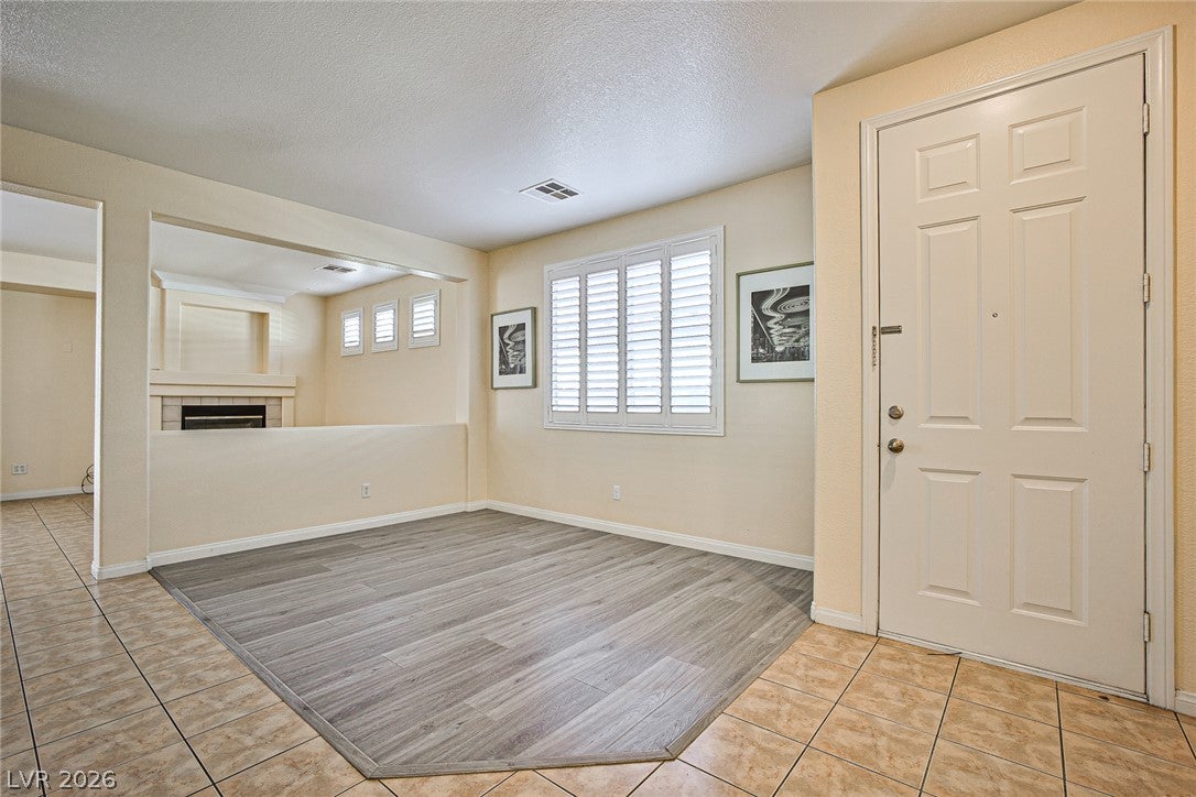 8468 REGAL HILLS Court