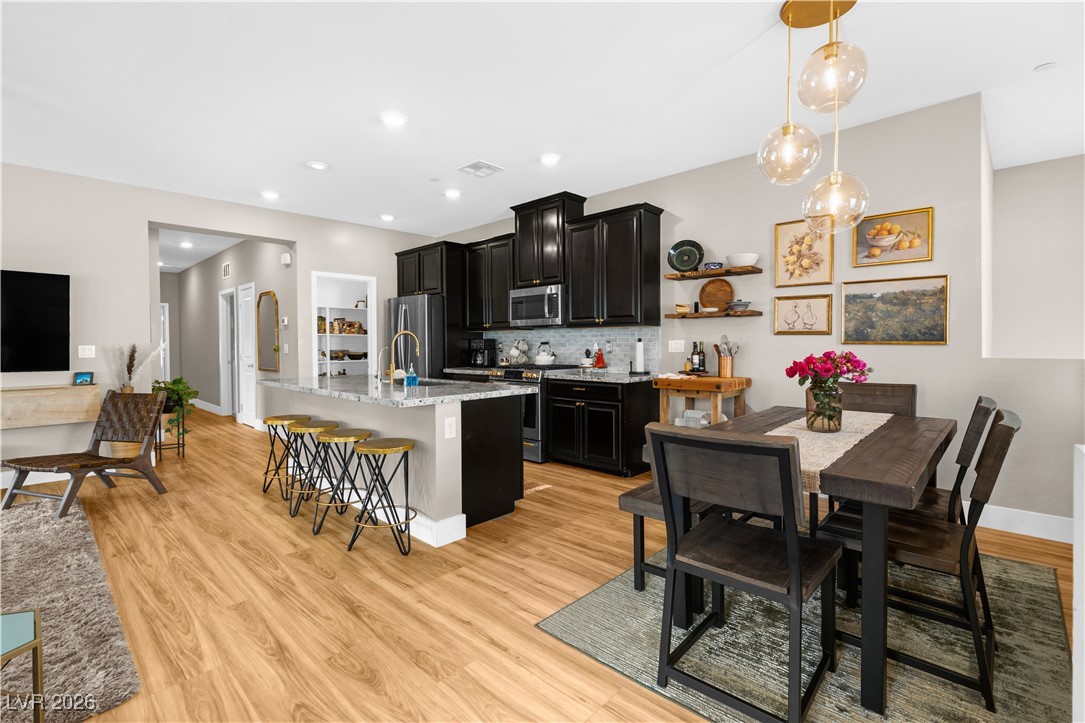 545 Mossy Cup Street 623