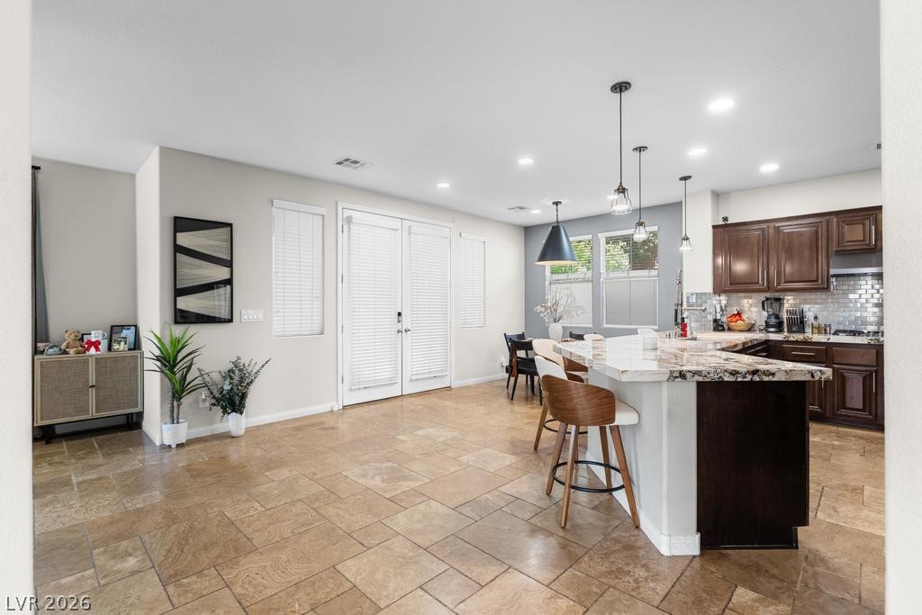 6067 Honeysuckle Ridge Street