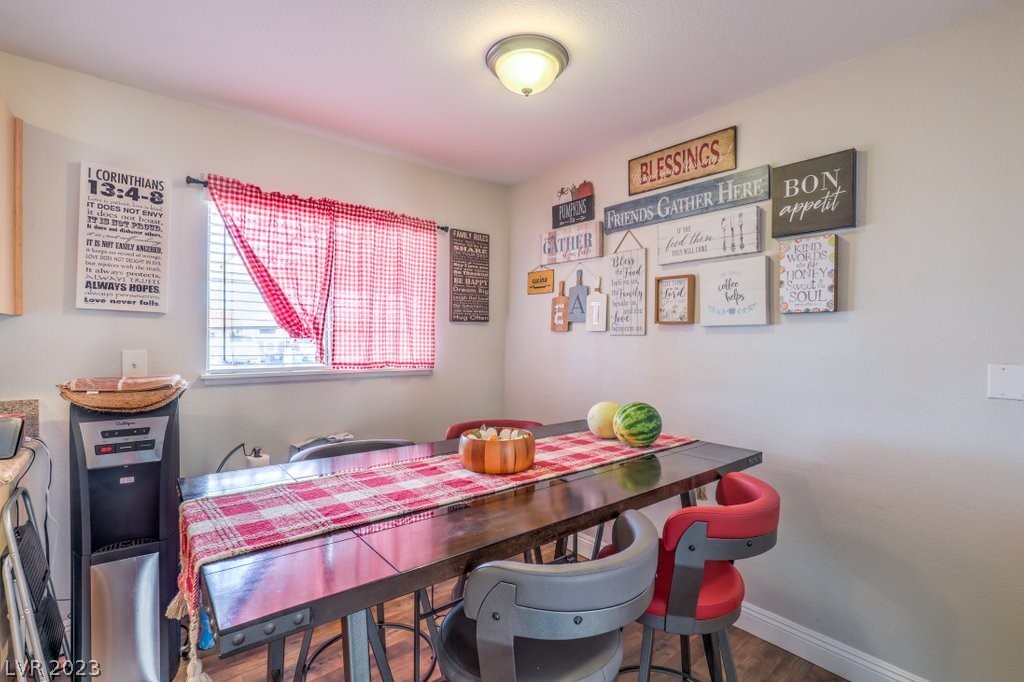 Photo 6 of 25 of 121 Kola Street house