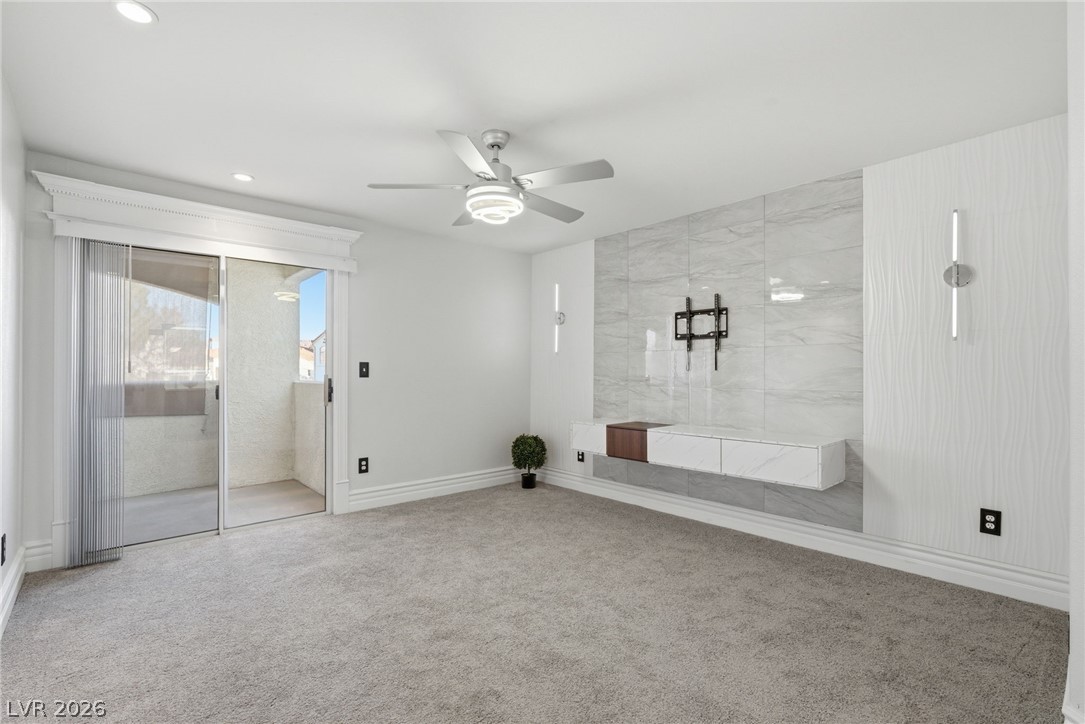 698 S Racetrack Road 724