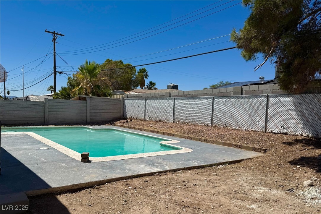 Las Vegas, Nevada 89107, United States, 3 Bedrooms Bedrooms, ,2 BathroomsBathrooms,Residential,Active,153614