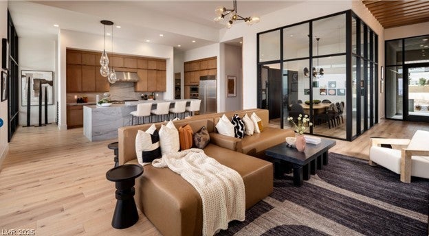 192 Rambling Vista Street