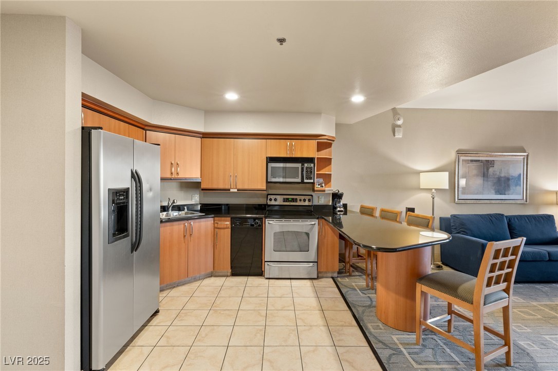 211 E Flamingo Road 610