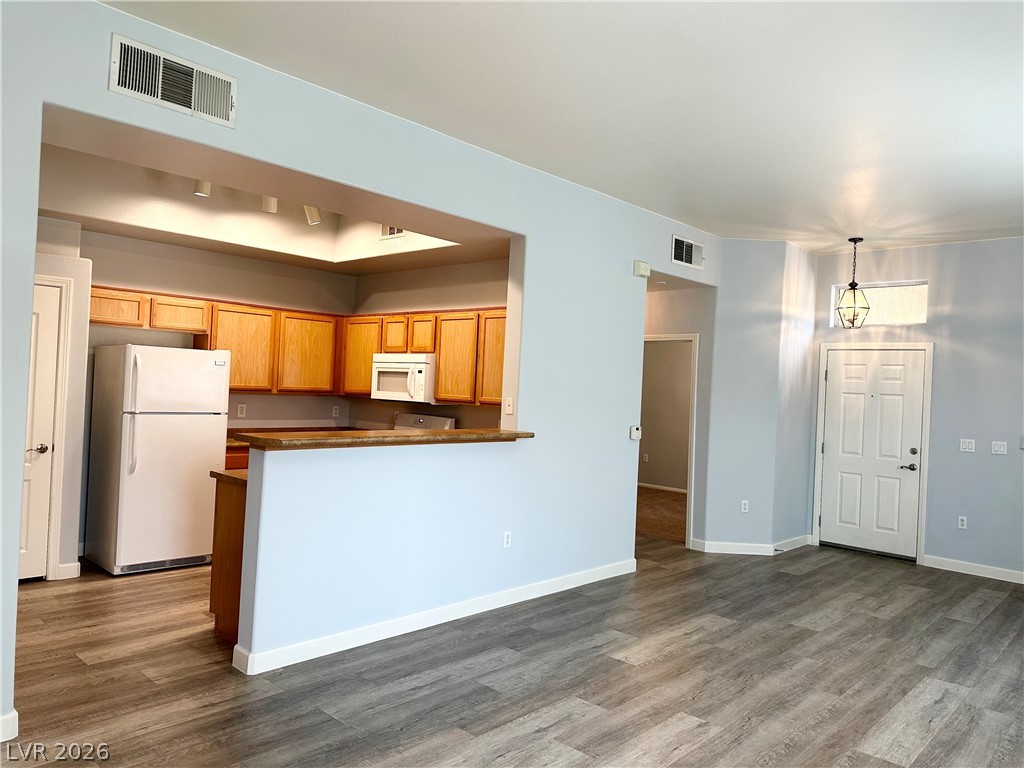 3480 Cactus Shadow Street 103